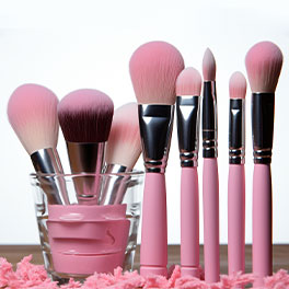 Makeup brush